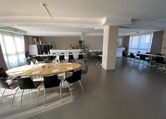 Ilga Hotel Ξενοδοχείο Collecchio