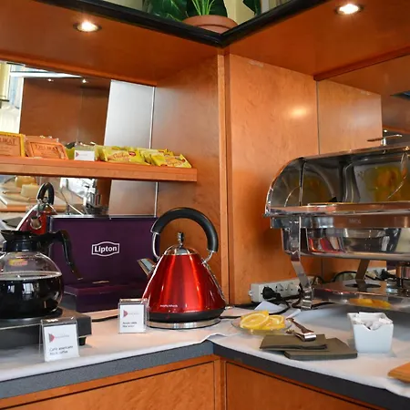 Ξενοδοχείο Ilga Hotel 3*