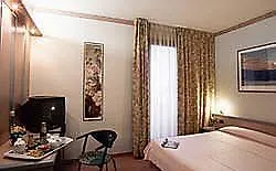 Ξενοδοχείο Ilga Hotel 3*